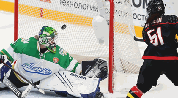 小狼国际冰球俱乐部